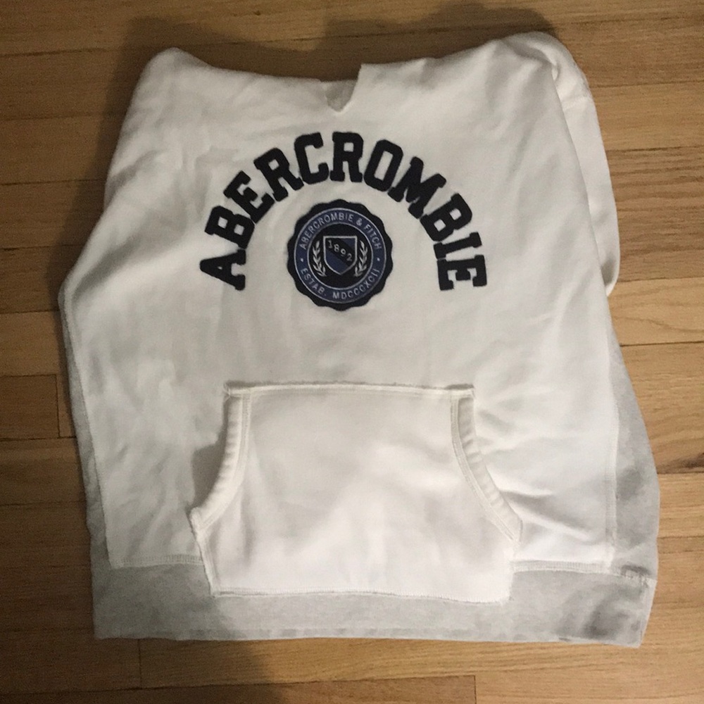 Abercrombie and Fitch soft white sweatshirt